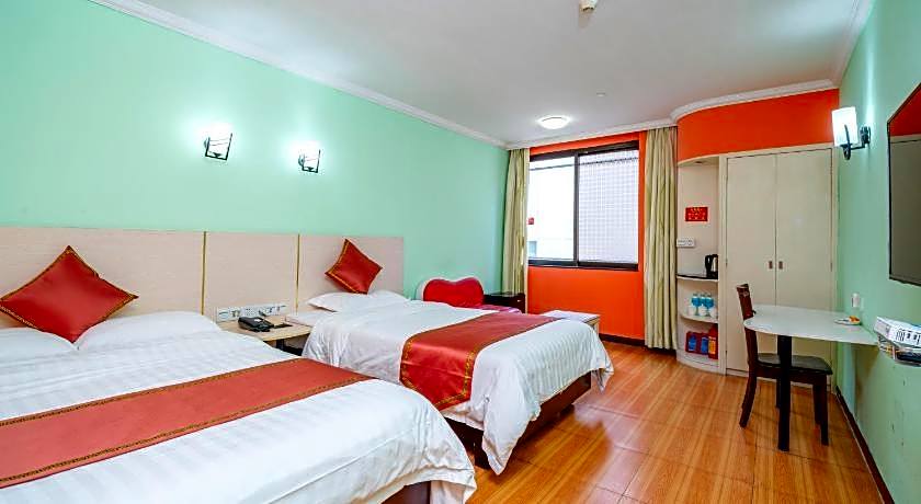 Ln White House Hotel