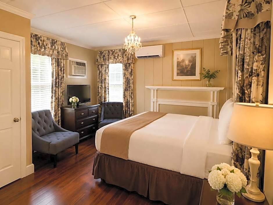Bellevue Manor