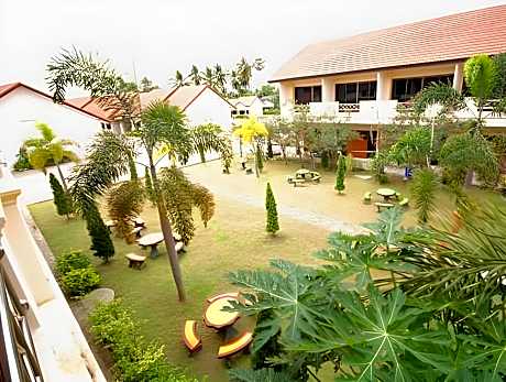 Golden Land Hotel