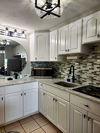 Modern Beach Condo-Daytona Beach