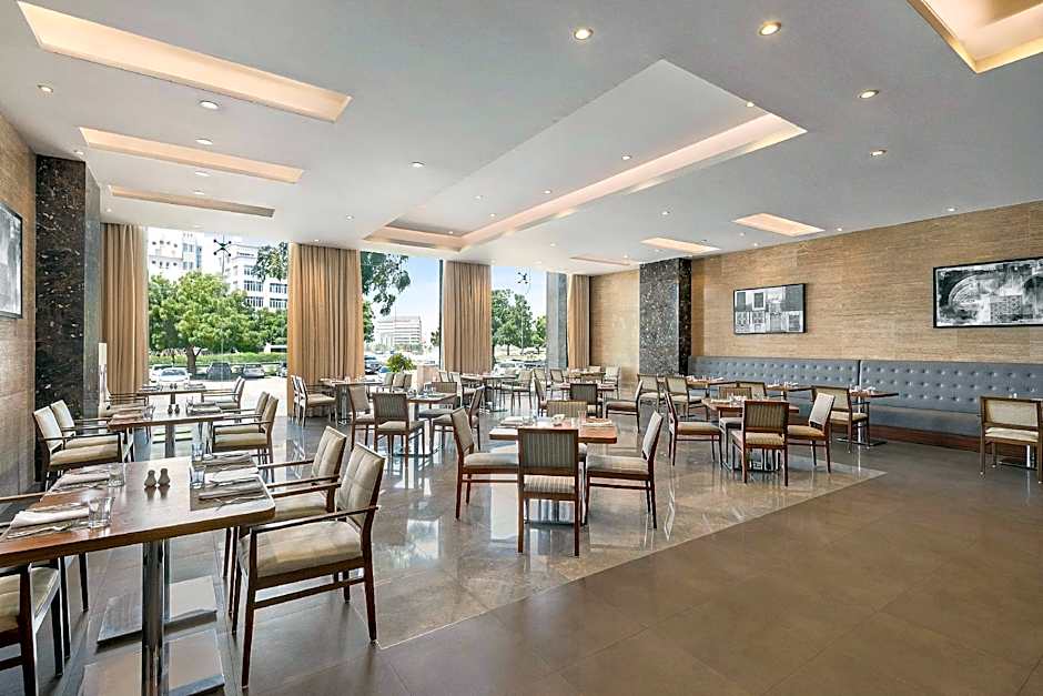 Radisson Hotel Muscat Panorama