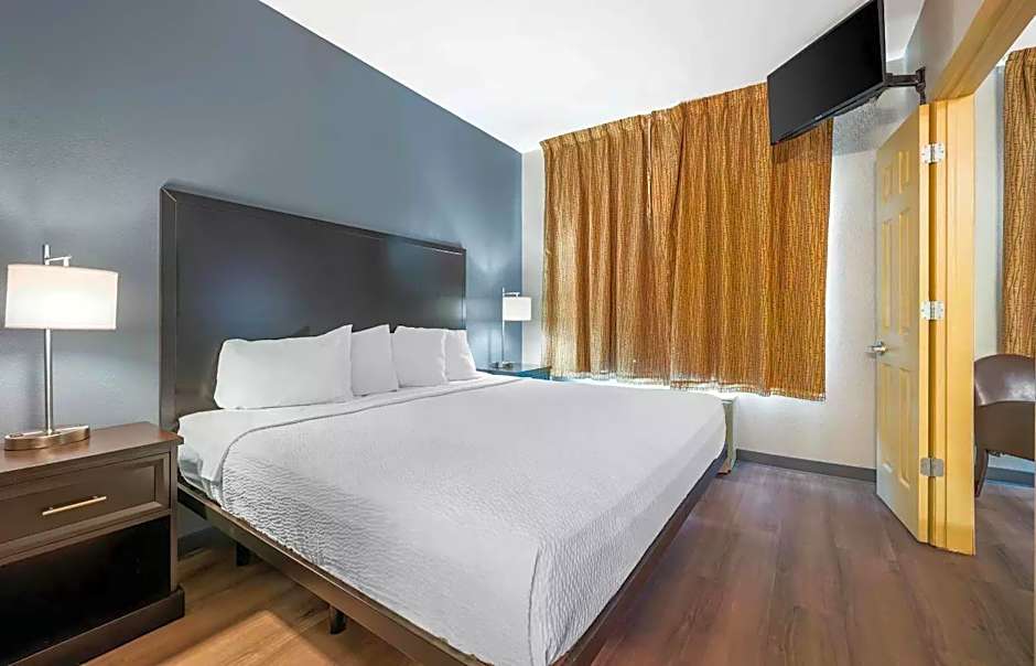 Extended Stay America Suites - Indianapolis - Airport - W. Southern Ave.