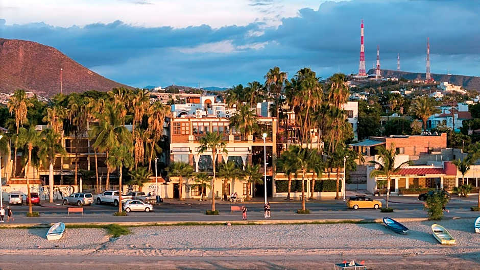 Posada de las Flores La Paz