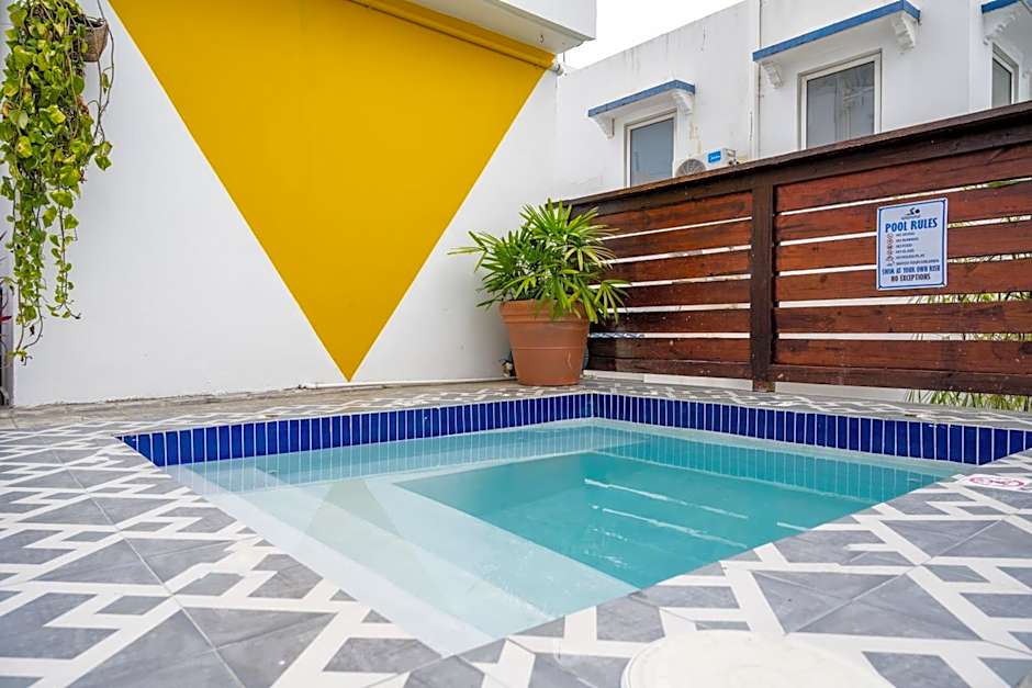La Mona Loiza Apartment Complex by Stay with Bear