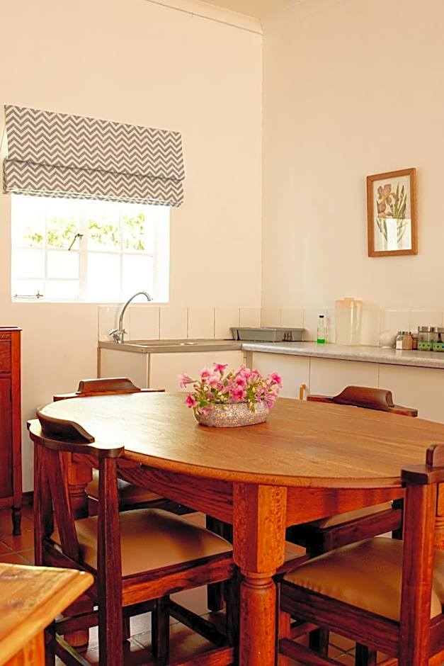 4 Rothman Street B&B