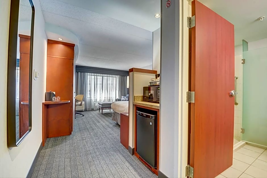 Courtyard by Marriott Cincinnati North at Union Centre