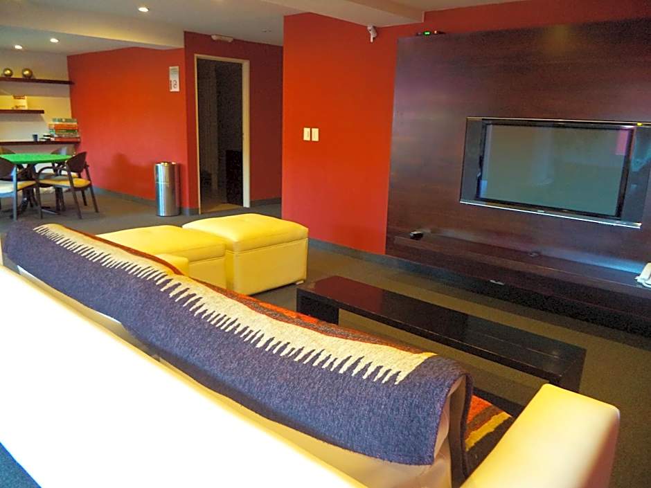 MIL810 Ushuaia Hotel