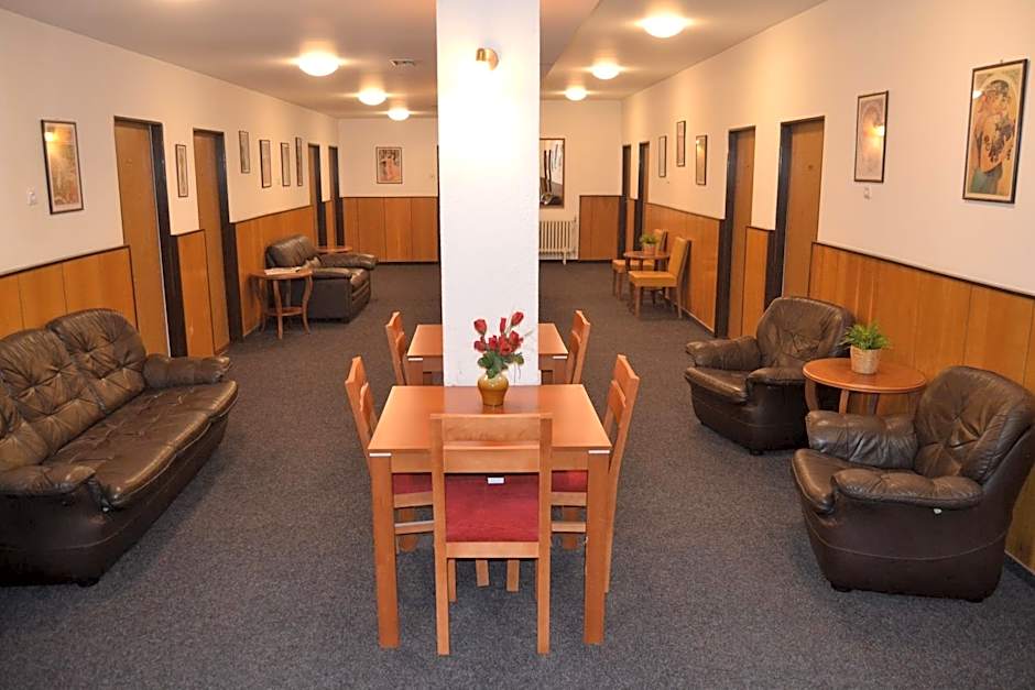Hotel Bohemians