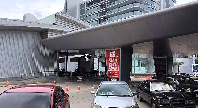 IMPACT - Challenger Muang Thong Thani Serviced Apartment