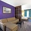 La Quinta Inn & Suites by Wyndham Pasadena North