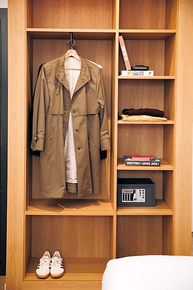 H La Paloma Boutique