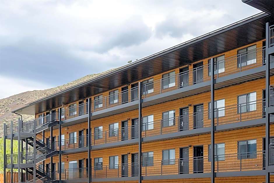 Travelodge by Wyndham Gardiner Yellowstone Park North Entr