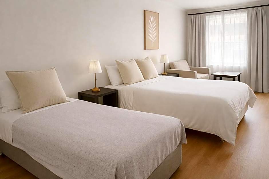 Cooks Endeavour Motor Inn - Near beach & Gold Coast Airport