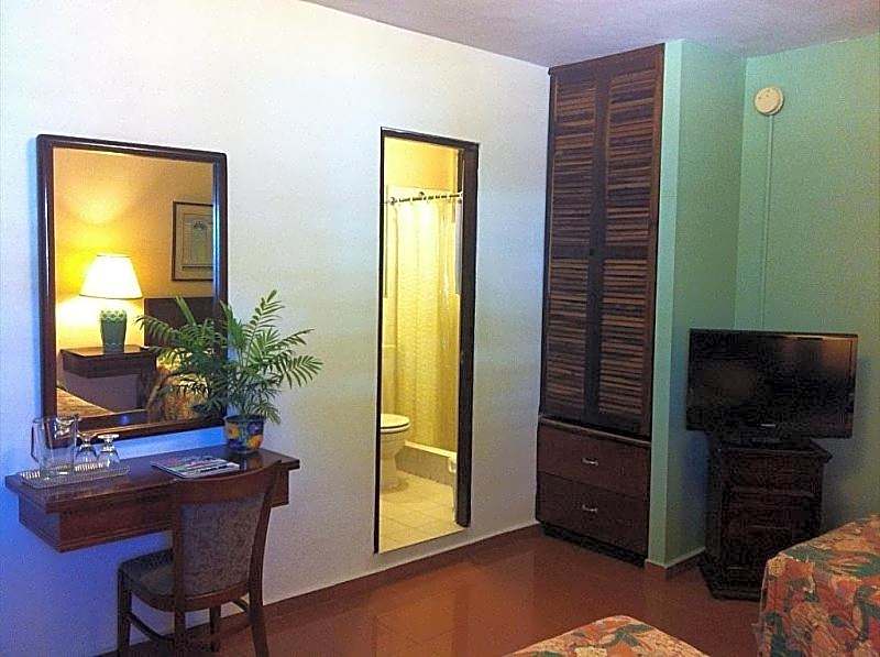 Hotel Iberia - San Juan
