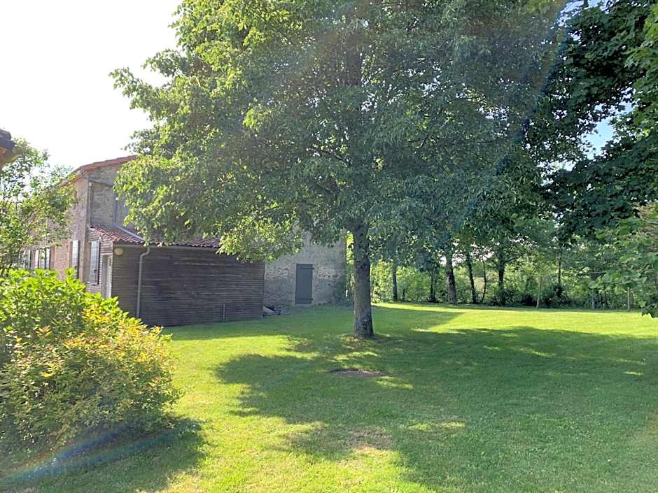 Chambres d'hôtes Logis Charrier Le Petit Bignon