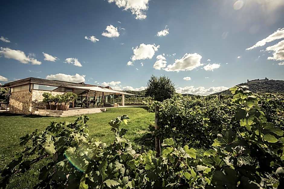 MALAT Weingut und Hotel