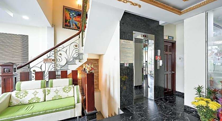 Quang Hoa Airport Hotel