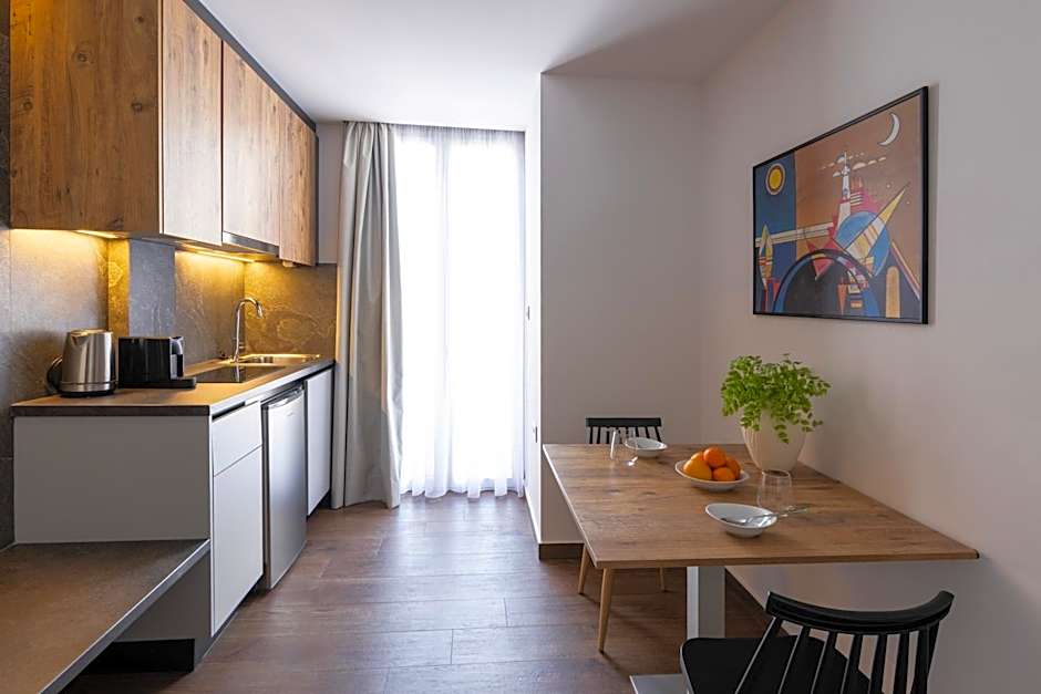 DOMIOS Suites Athens