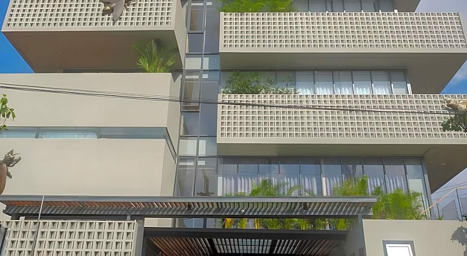 Sans Hotel RG Living Jogja by RedDoorz