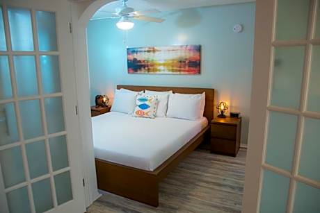 1 Bdrm Suite 1 King