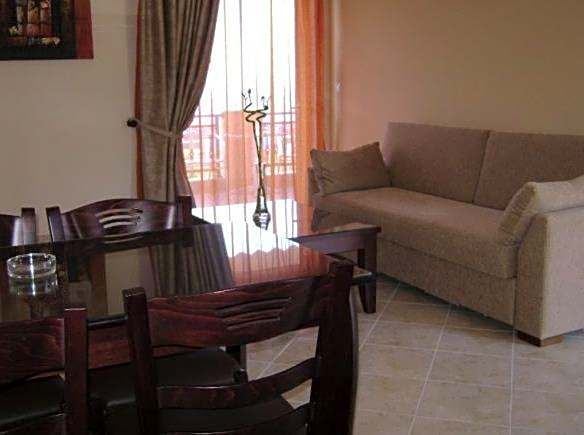 Pantheon Hotel & Suites