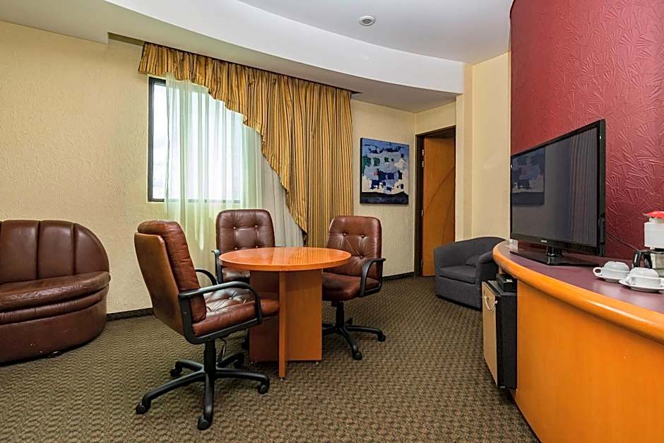 Hotel Mandarin Carton