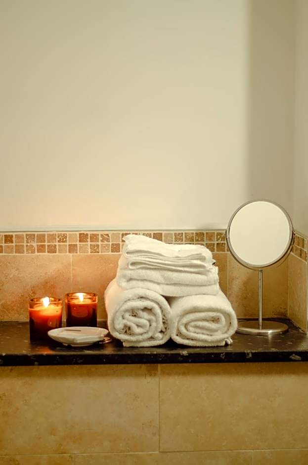 Howfield Manor Hotel