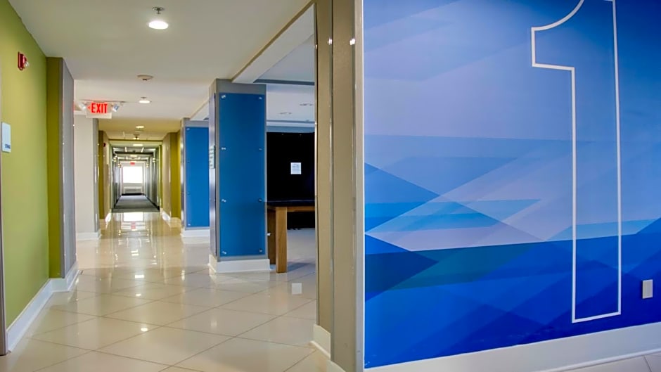 Holiday Inn Express Hotel & Suites Byram By IHG