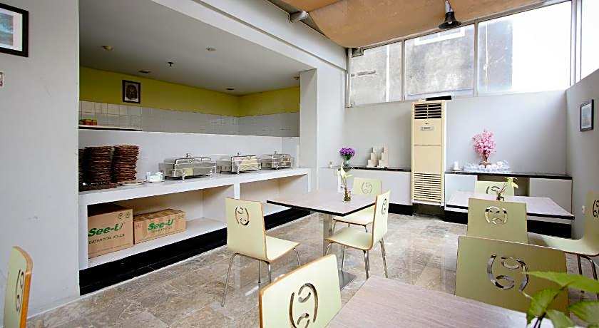 Zodiak At Asia Afrika Hotel