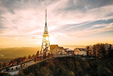 Hotel UTO KULM car-free