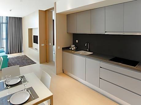 One-Bedroom Apartment