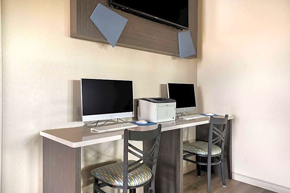 SureStay Hotel by Best Western Grants