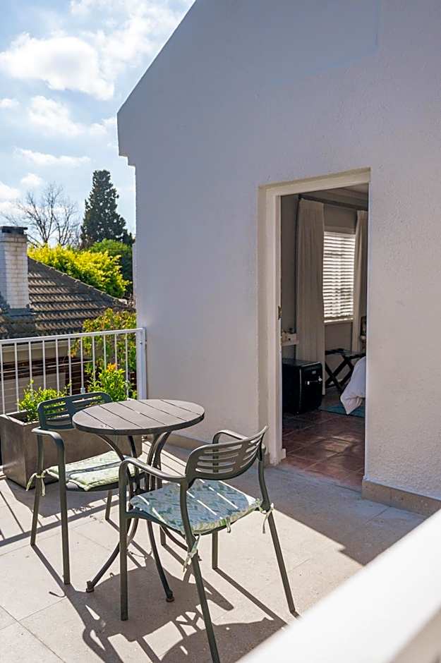 Rozenburg Guest House