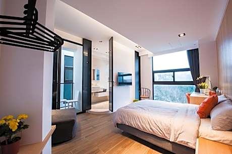 Deluxe Double Room with Bath