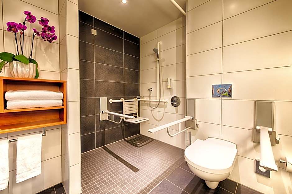 Holiday Inn Berlin-Alexanderplatz, an IHG Hotel