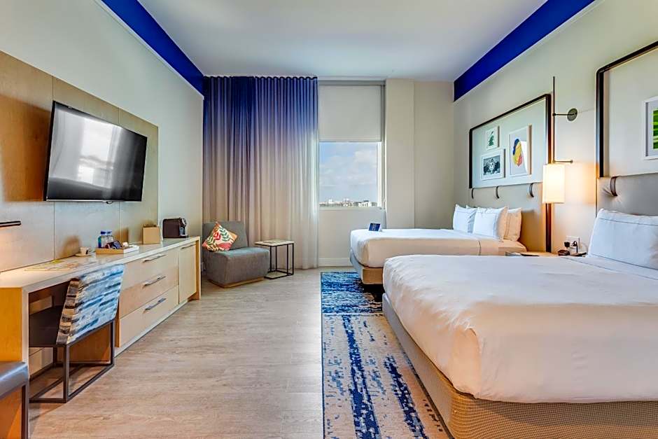 Serena Hotel Aventura, Tapestry Collection By Hilton