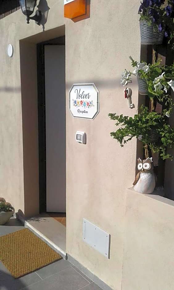 B&B Volver
