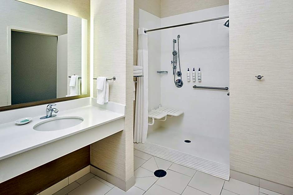 Fairfield Inn & Suites by Marriott Sidney