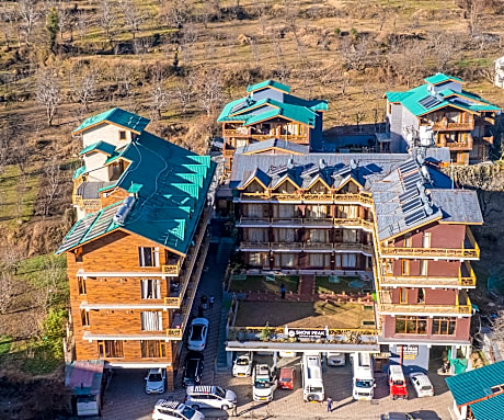 Snow Peak Retreat & Cottages Manali (Centrally Heated)