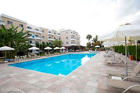 DebbieXenia Hotel Apartments