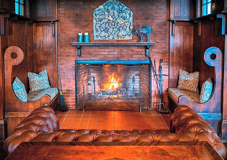 Apple Tree Inn
