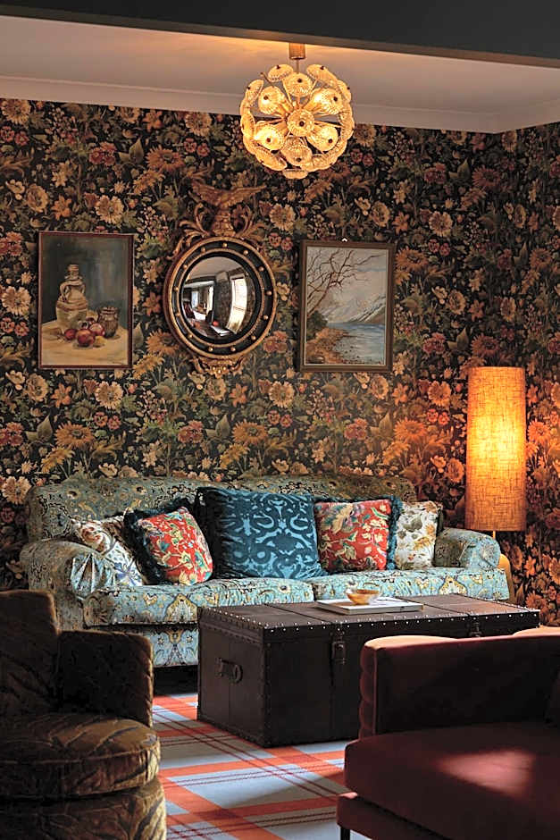 The Dairy Hotel Queenstown, A Naumi Chapter