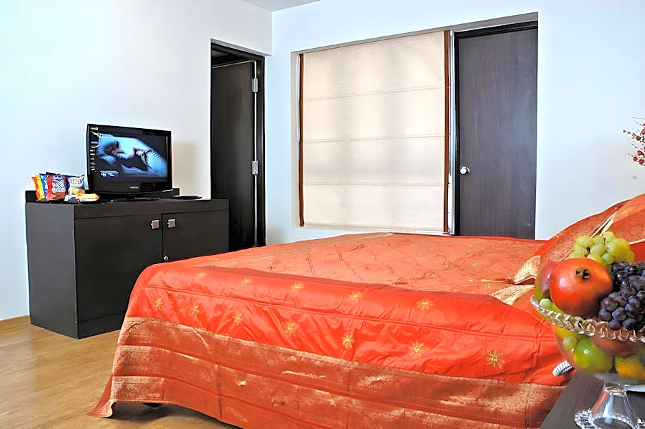 Arpanaa Hotel near Arunachaleswarar Temple