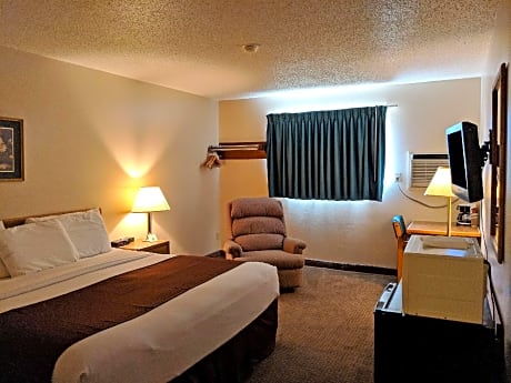 1 King Bed Suite