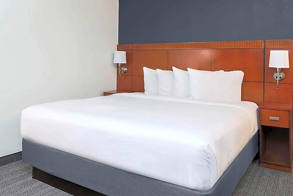 Courtyard by Marriott Austin Airport