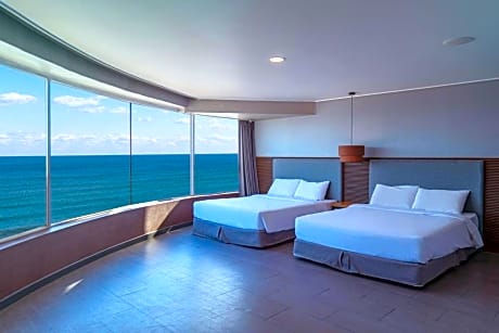 Royal Suite with Sea View + Free Breakfast for 2 people