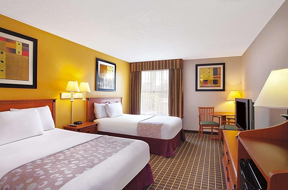 Photo 1 of 1 of 2 Double Beds, Hearing/Mobility Accessible