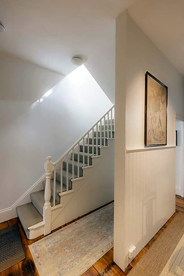 Connage - Historic Battery Point Police Station