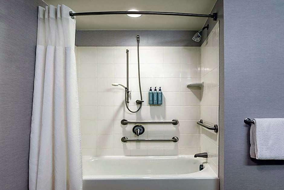 Courtyard by Marriott Hadley Amherst