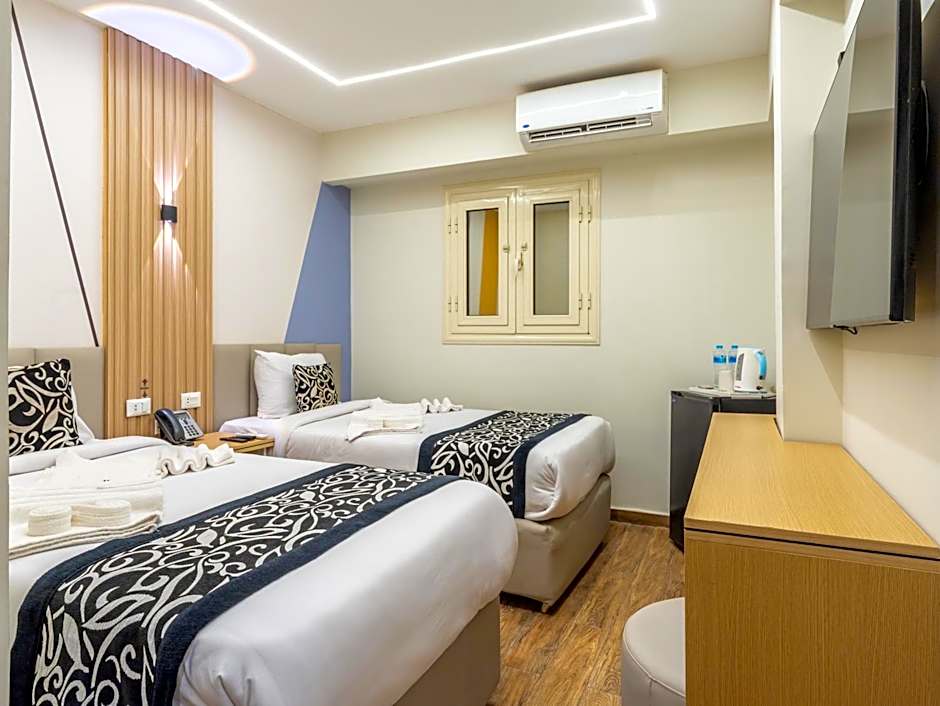 Panorama Ramsis Hotel & Cafe